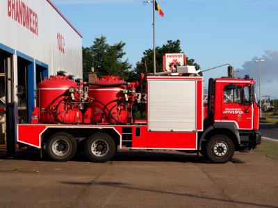 MAN fire engine, Brandweer Antwerpen, Unit 57 pic1