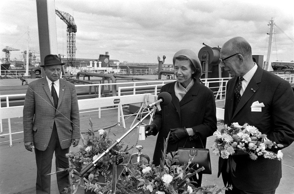 Mammoettanker Marticia gedoopt bij NDSM, Amsterdam 210.000 ton de Marticia, Bestanddeelnr 923-6784