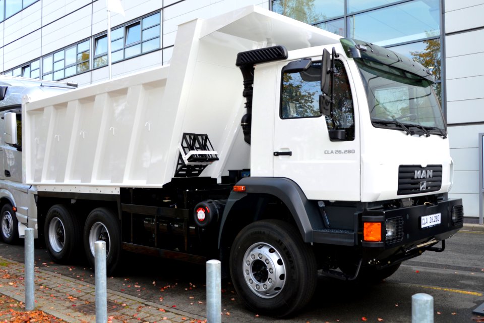 MAN CLA 26.280 6x4 rear tipper for overseas market. Spielvogel 2