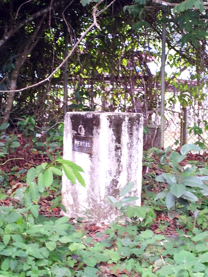 Malaysia-Thailand border marker 3