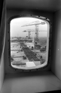 Mammoettanker Melania gedoopt gezicht vanuit de hut van de kapitein op het schip, Bestanddeelnr 921-8096