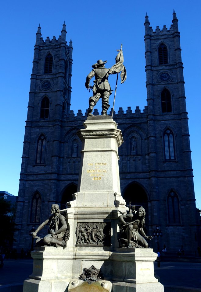Maisonneuve Monument - Montreal, Canada - DSC07682