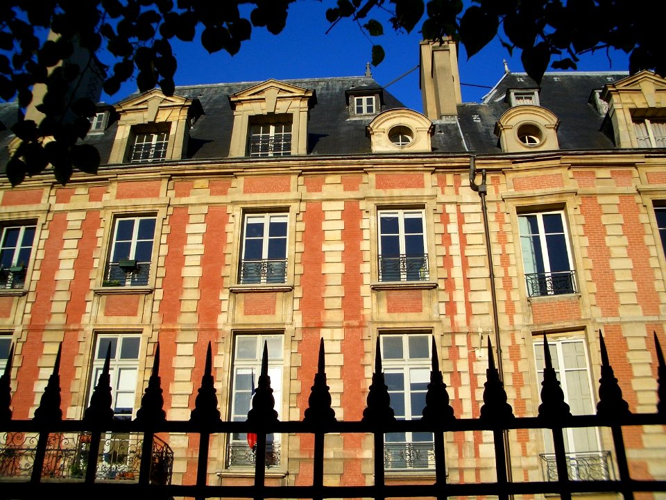 Maisons Places des Vosges