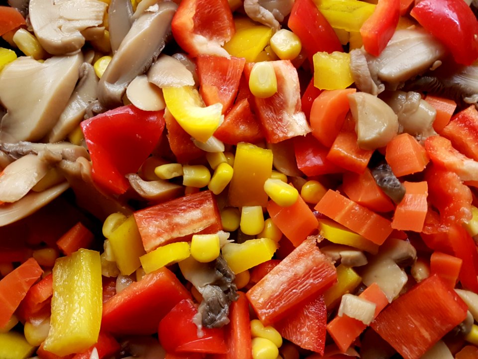 Mais-Paprika-Pilze