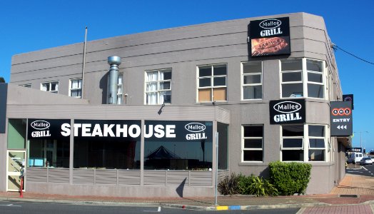 Mallee-Grill-Burnie-20150216-004
