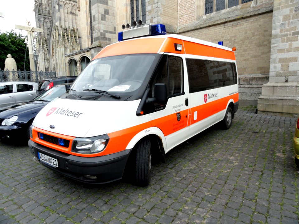 Malteser Ford 100 T300 Ambulanse, Stadverband Xanten pic1