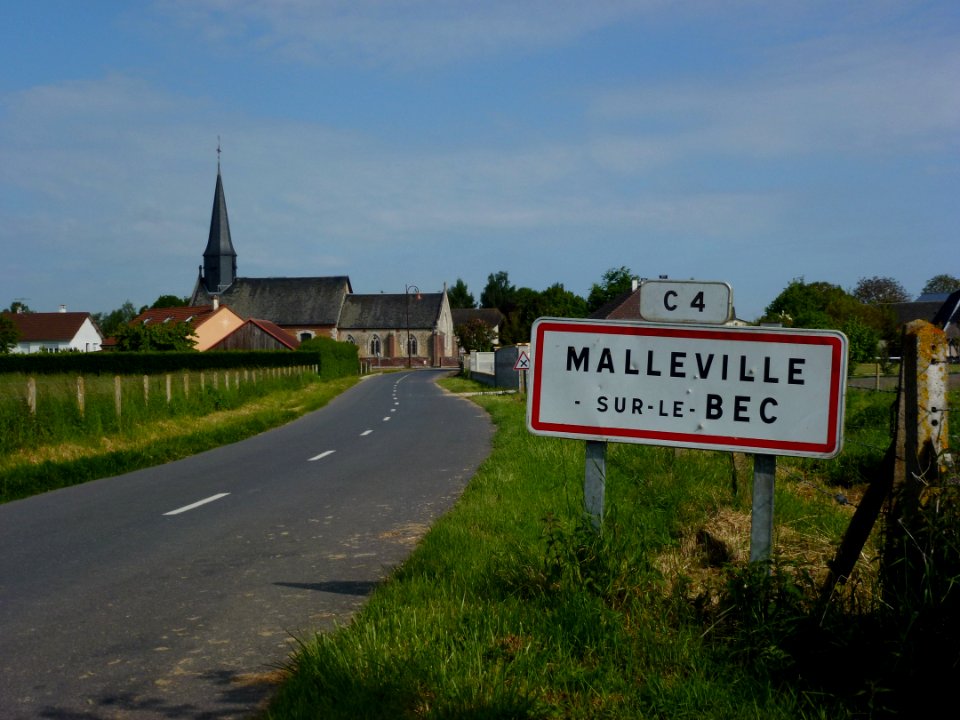 Malleville-sur-le-Bec (Eure, Fr) city limit sign