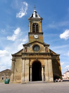 Mangiennes (Meuse) église (02)