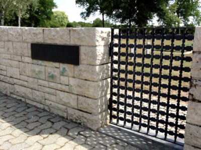 Mangiennes (Meuse) cimetière militaire allemand (01)