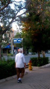 Man walking - Daraei st - Nishapur