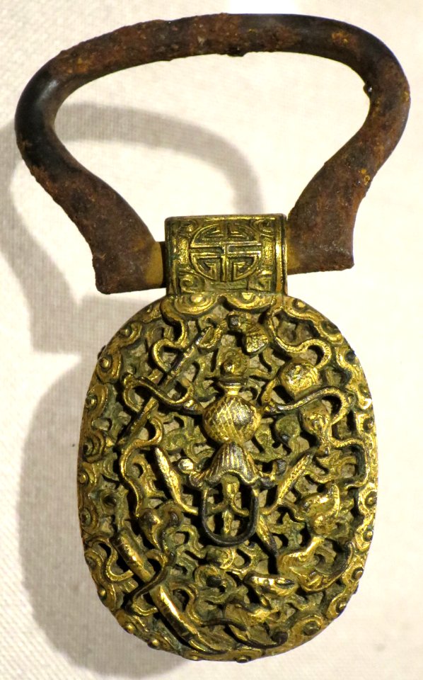 Manchurian buckle, 17th-18th century, Dayton Art Institute