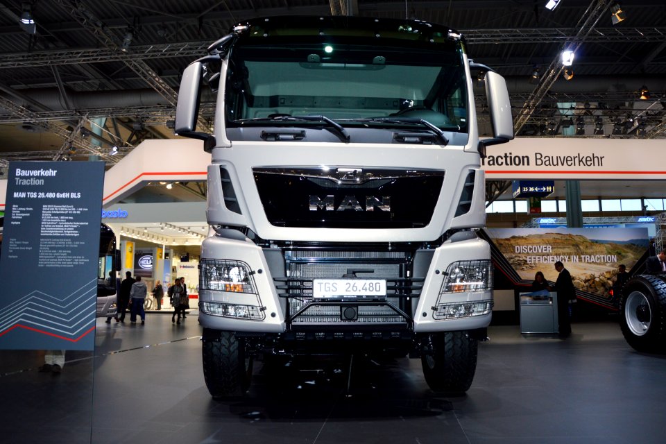 MAN TGS 26.480. Free image Spielvogel 2