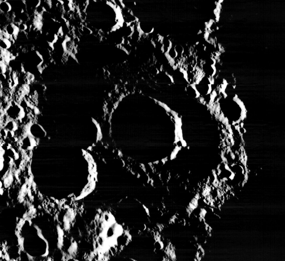 Mandel'shtam crater 1116 med