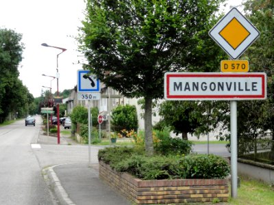Mangonville (M-et-M) city limit sign