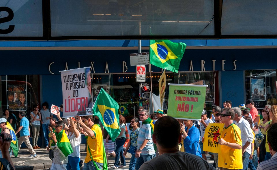 Manifestation in Paulista Avenue 03