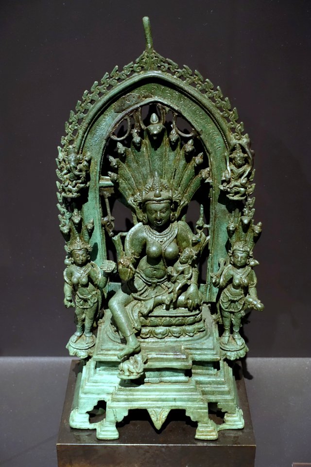 Manasa Devi, India, Bihar, Pala style, 10th century AD, bronze - Linden-Museum - Stuttgart, Germany - DSC03846