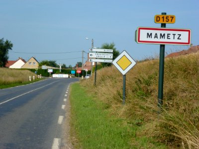 Mametz (Pas-de-Calais, Fr) city limit sign