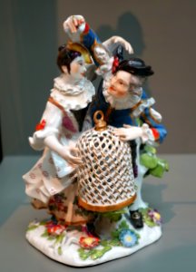 Man and woman with a birdcage, Johann Joachim Kaendler, Meissen Porcelain Factory, c. 1741, hard-paste porcelain - Wadsworth Atheneum - Hartford, CT - DSC05325