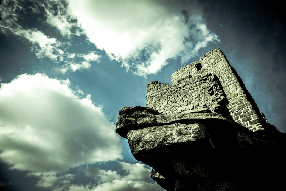 Monument ruin stone structure