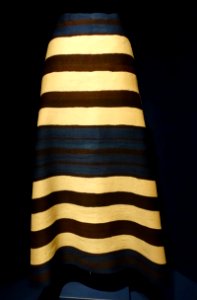 Man's mantle, Navajo, southwestern United States, c. 1850 AD, wool - Textile Museum, George Washington University - DSC09922