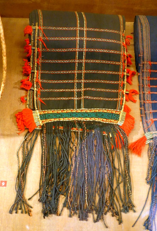 Man's belted apron, Mnong (Preh) - Vietnam Museum of Ethnology - Hanoi, Vietnam - DSC03235