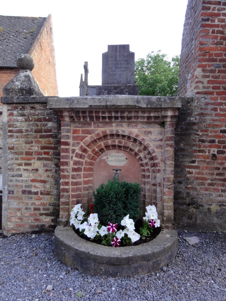 Malzy (Aisne) fontaine Saint-Louis