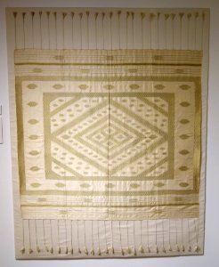 Man's head cloth, Homs, Syria, view 1, 20th century, silk, gold thread - Textile Museum of Canada - DSC00897