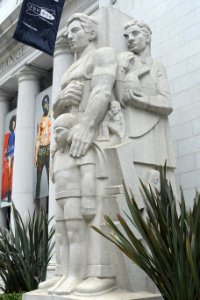 Man's Inventive Genius by Ralph Stackpole, granite, 1929-1932 - San Francisco Stock Exchange, 155 Sansome Street, San Francisco, CA - DSC04608