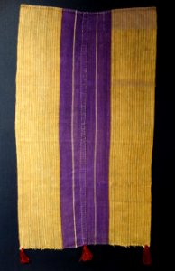 Man's head cloth, su't, Tz'utujil Maya, Santiago Atitlan, mid 20th century, cotton and silk - Textile Museum of Canada - DSC01258