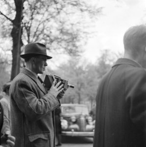 Man met filmcamera, Bestanddeelnr 900-8909