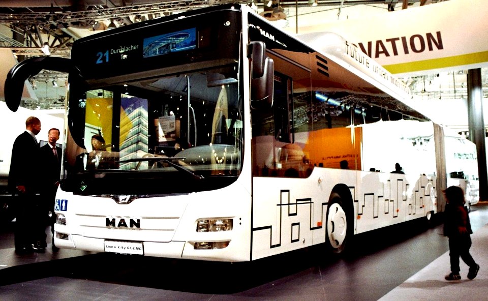 MAN Lion´s City GL CNG on IAA 2012 front 1