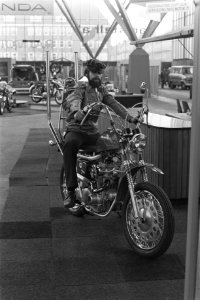 Man op motor, Bestanddeelnr 924-3645