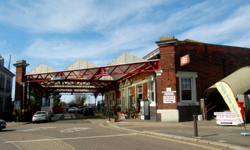 Main Building at Hove Railway Station, Station Approach, Hove (NHLE Code 1187584) (March 2020)