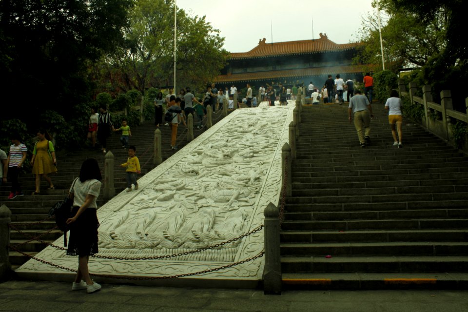 Mahavira Hall, Nanhai Guanyin Temple, Foshan, Guangdong, China, picture2 photo