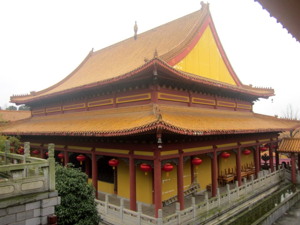 Mahavira Hall, Xixin Chan Temple, photographed from the side