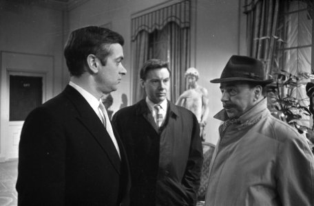 Maigret, Jan Teulings (rechts) en Jan Velzeboer (inspecteur) ondervragen Ben Hul, Bestanddeelnr 920-0567