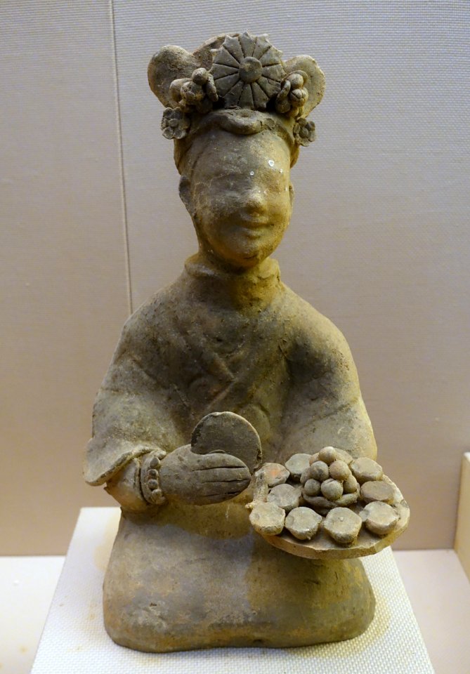 Maid with food, China, unearthed at Tujing, Zhongxian, Chongqing City, Shu Kingdom, Three Kingdoms, 221-263 AD, ceramic - Sichuan Provincial Museum - Chengdu, China - DSC04772