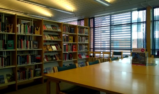 Maikkula Library Oulu 20160323 03