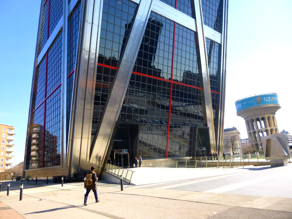 Madrid - Puerta de Europa 6