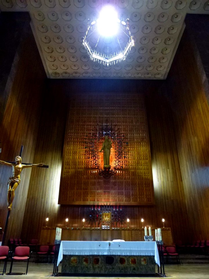 Madrid - Santuario de María Auxiliadora (Salesianos) 08