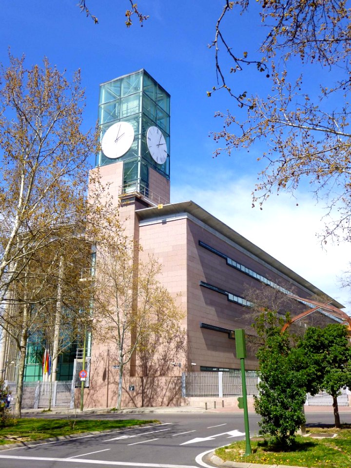 Madrid - Puente de Vallecas - Asamblea de Madrid 4