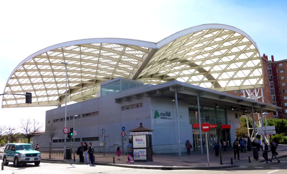 Madrid - Puente de Vallecas - Estación de Asamblea de Madrid-Entrevías 3