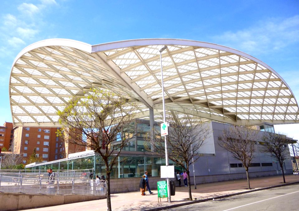 Madrid - Puente de Vallecas - Estación de Asamblea de Madrid-Entrevías 4