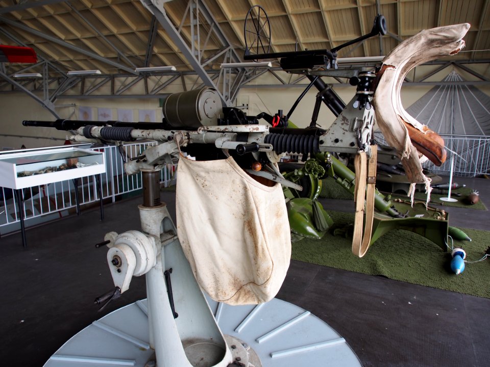Madsen M31 20mm automatic gun AA on naval mount in Aalborg Forsvars- og Garnisonsmuseum, pic2