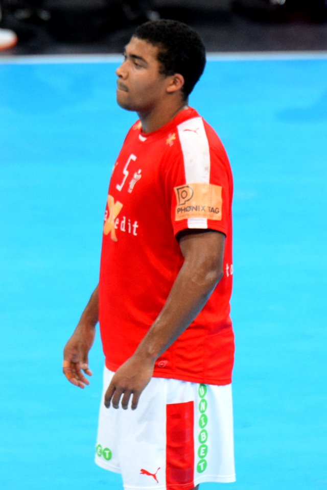 Mads Mensah Larsen 3-20160110