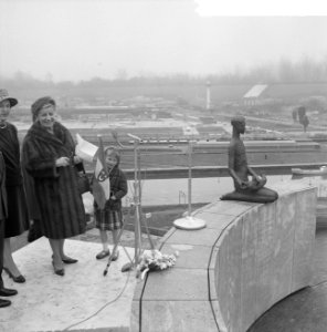 Madurodam geopend door mevrouw M H W De Quay-van der Lande, Bestanddeelnr 914-9999