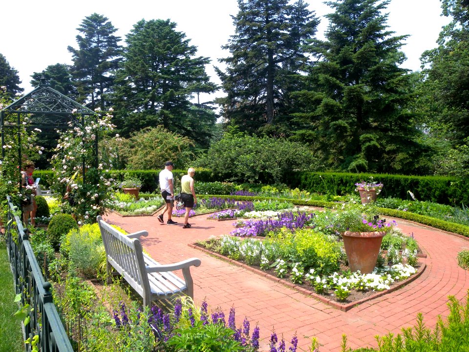 Mae Wien Summer Garden NYBG jeh