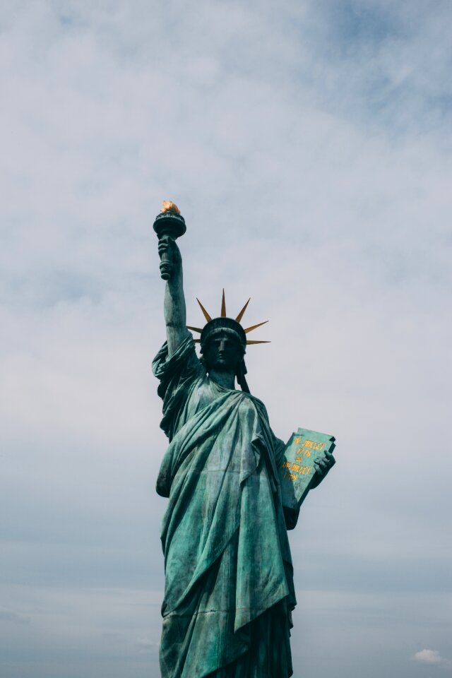Sculpture statue statue of liberty