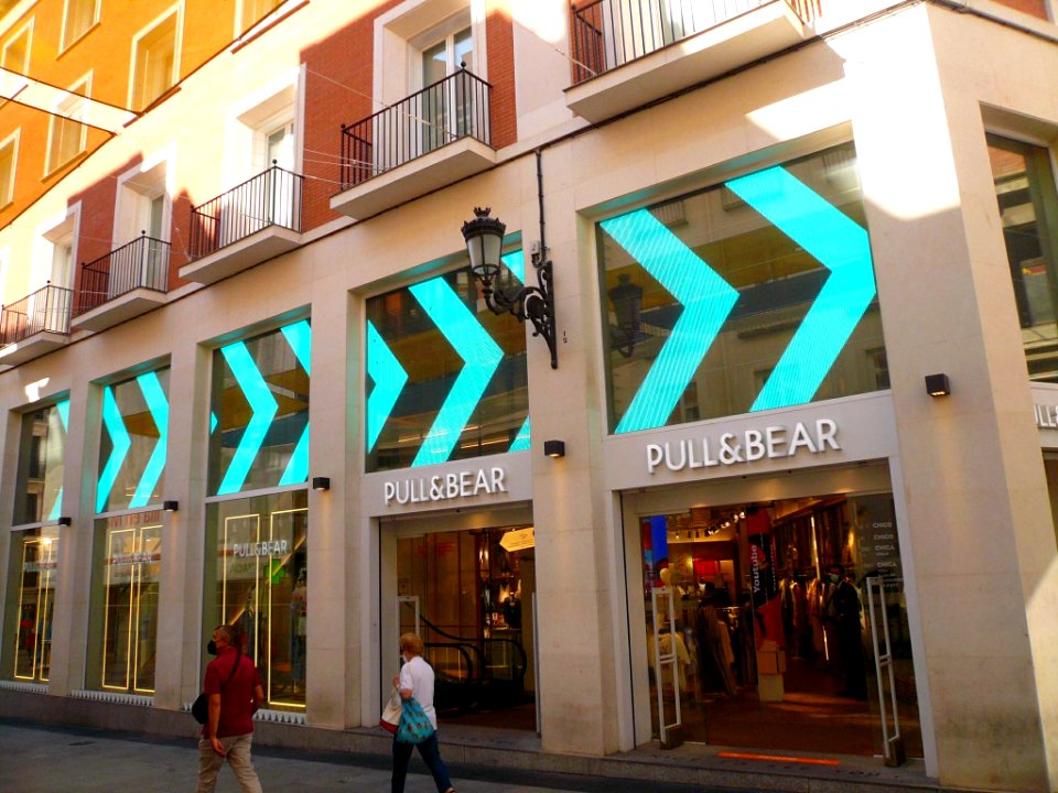 Madrid - Pull&Bear (Preciados 9)