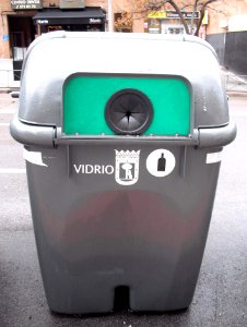 Madrid - Reciclaje de residuos urbanos 3 photo